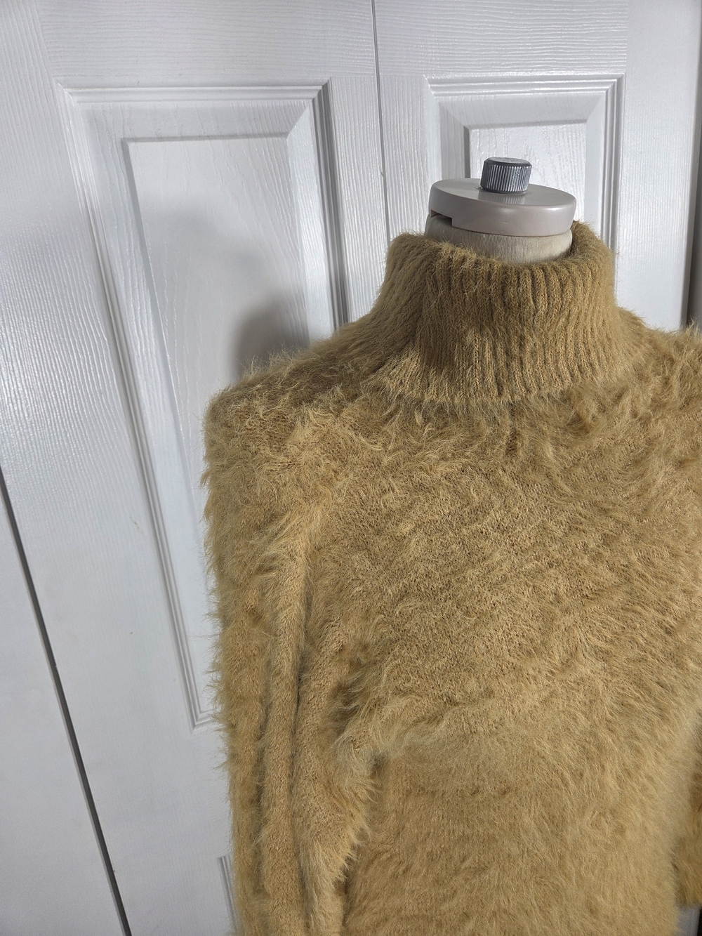Free People Mustard Eyelash Knit Turtleneck Sweater Women’s Small Petite Cozy - Picture 5 of 9